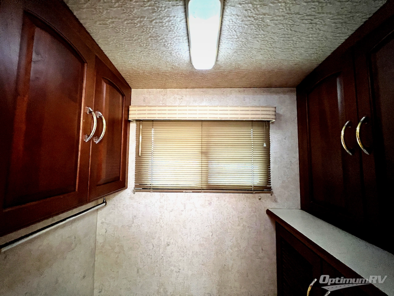 2002 Itasca Horizon 34HD Photo 18