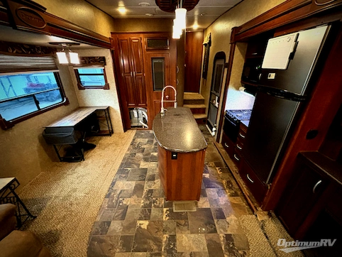 2015 Prime Time Crusader 315RST RV Photo 2