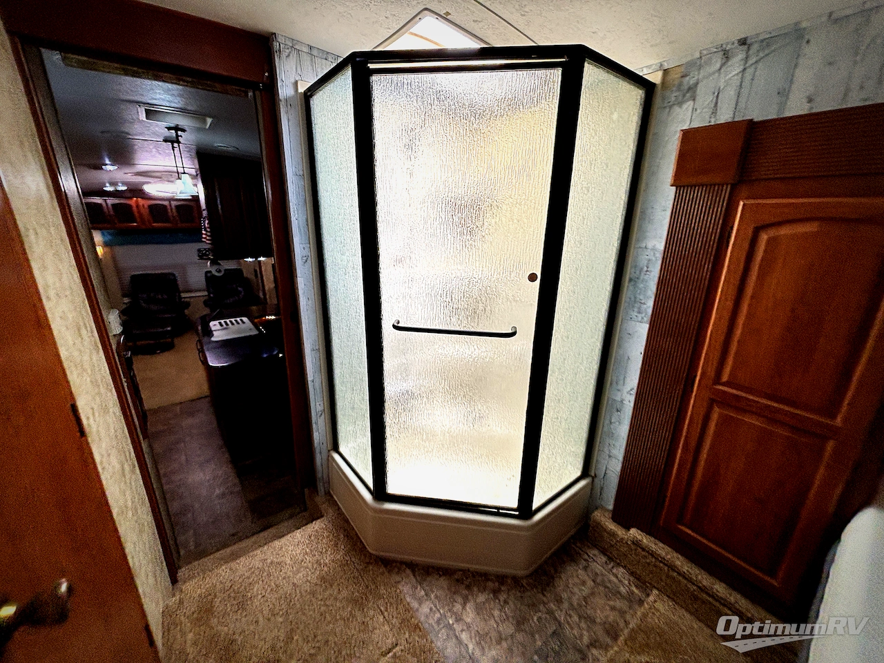 2012 Keystone Montana Big Sky 3400RL Photo 10
