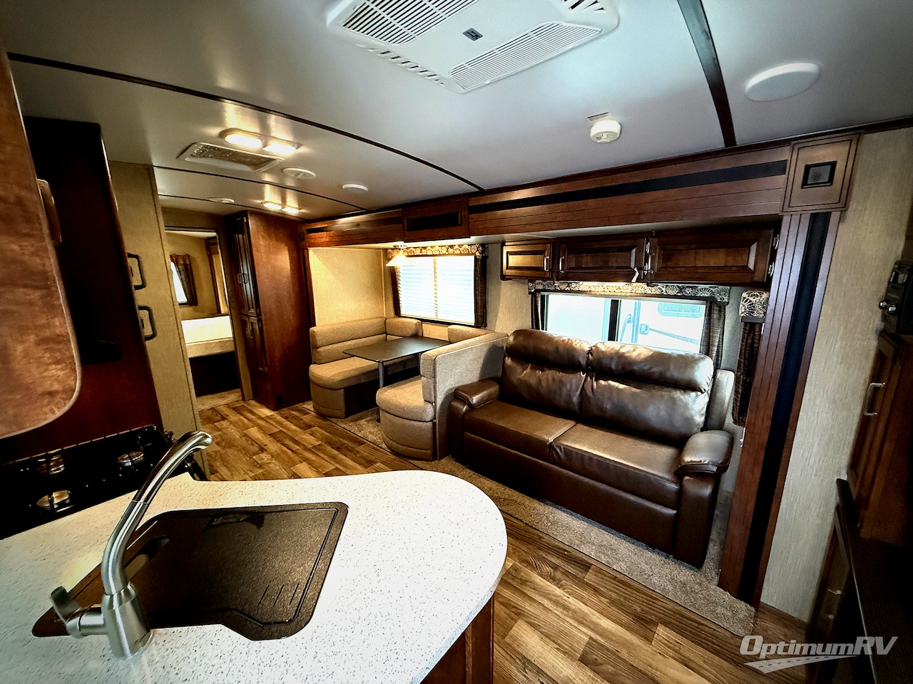 2018 Keystone Outback 324CG Photo 4