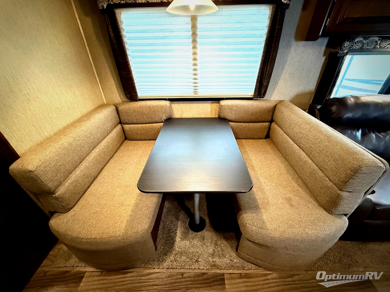 2018 Keystone Outback 324CG Photo 6