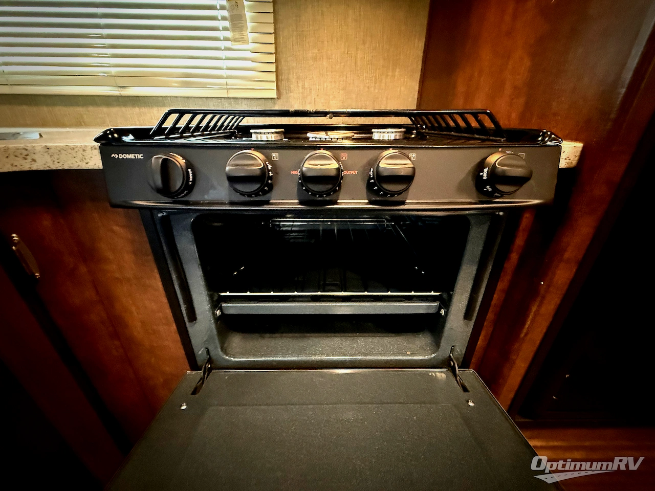 2018 Keystone Outback 324CG Photo 9