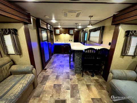 2017 Keystone Sprinter 332DEN RV Photo 2