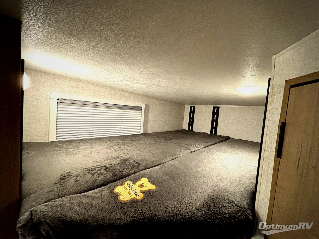 2023 Ember Overland Series 221MSL Photo 13