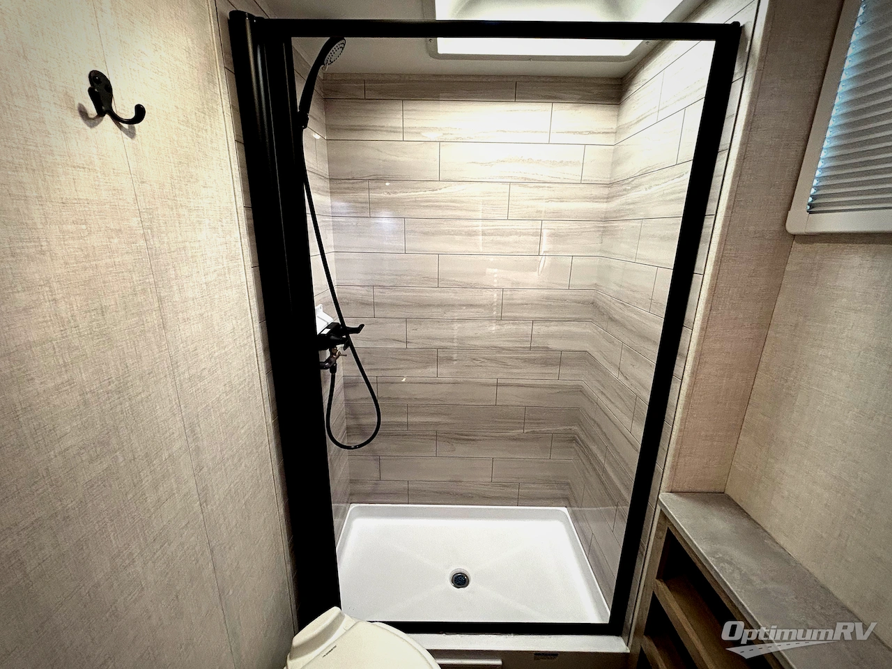 2023 Ember Overland Series 221MSL Photo 16