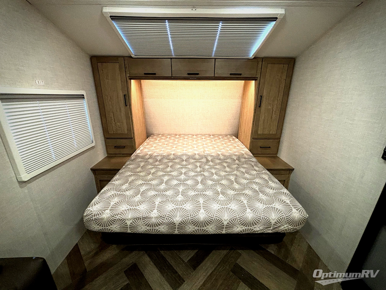 2023 Ember Overland Series 221MSL Photo 8