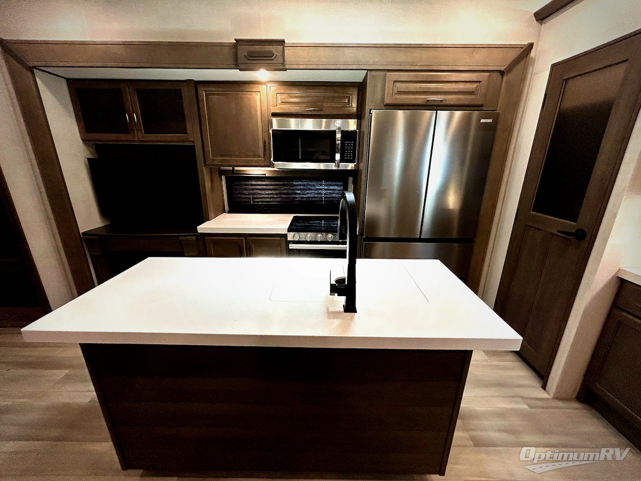 2024 Grand Design Solitude S-Class 3740BH Photo 5