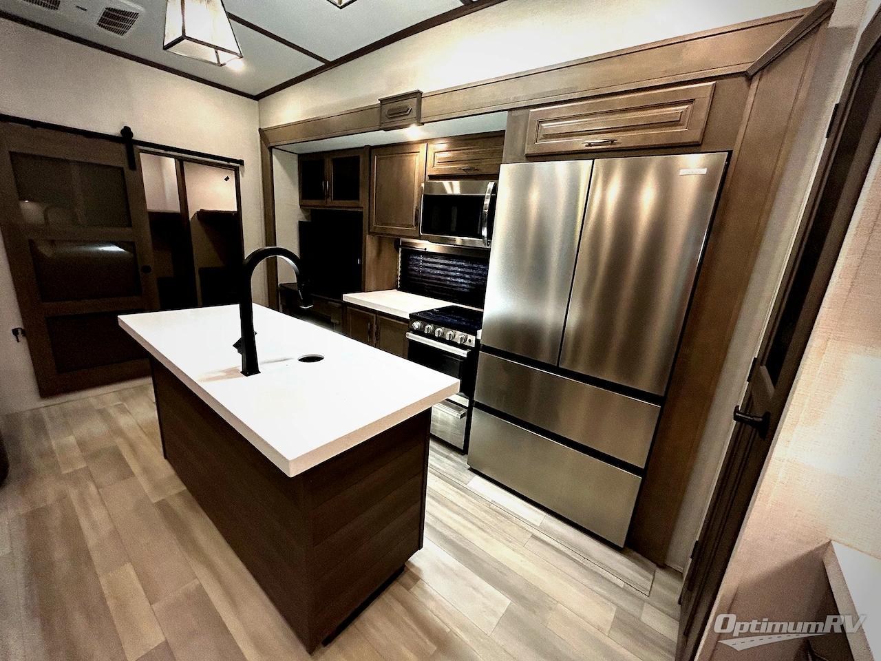 2024 Grand Design Solitude S-Class 3740BH Photo 15