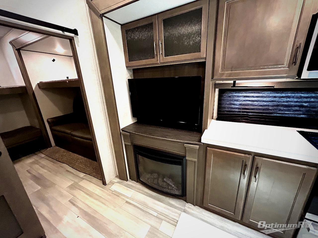 2024 Grand Design Solitude S-Class 3740BH Photo 17