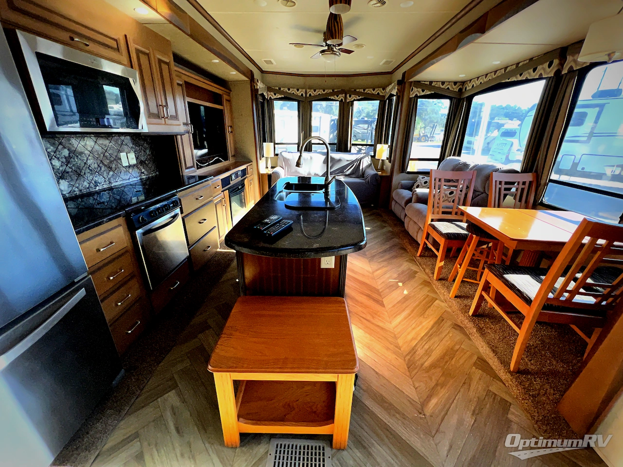 2017 Forest River Cedar Creek Cottage 40CCK Photo 4