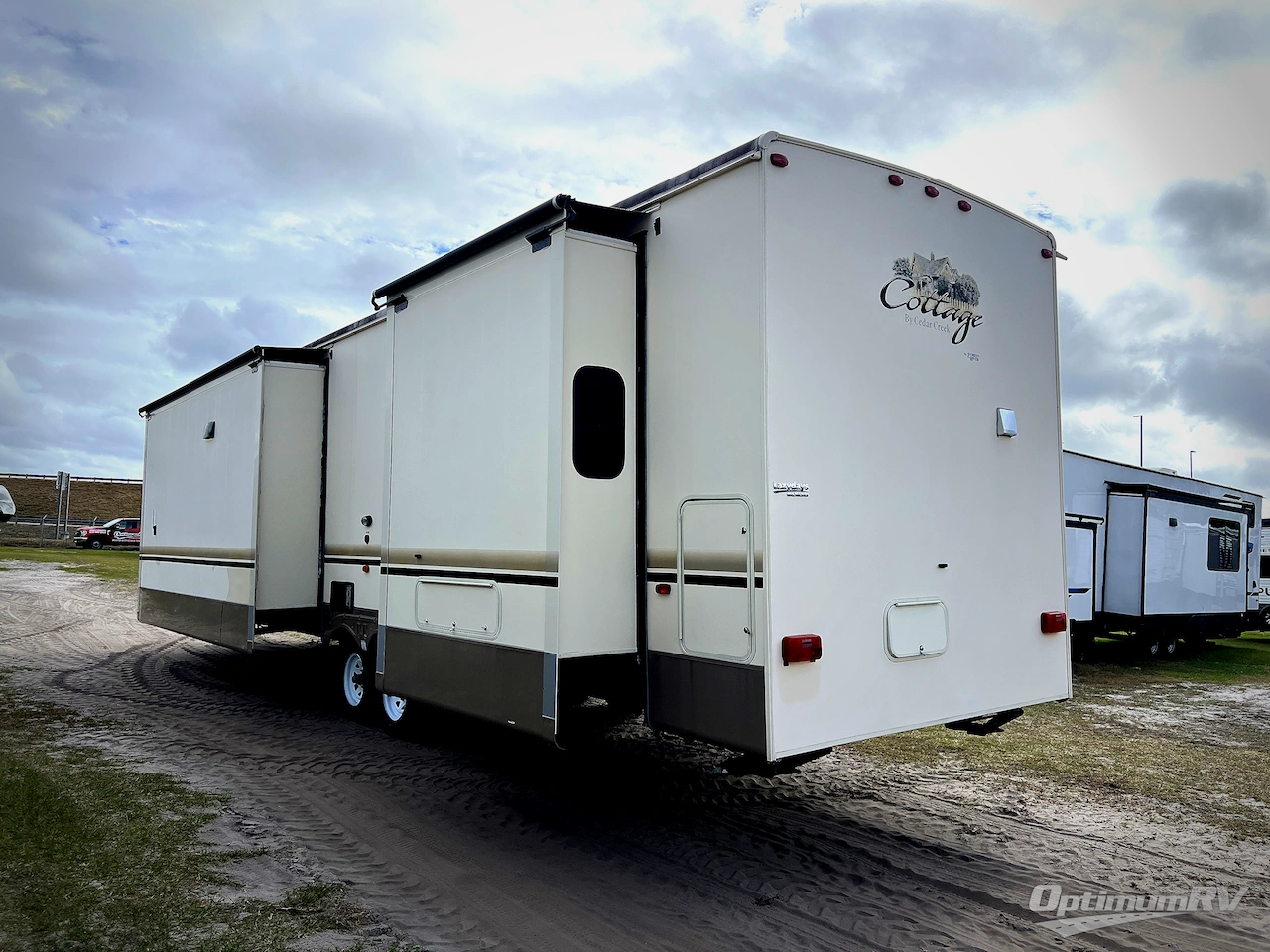 2017 Forest River Cedar Creek Cottage 40CCK Photo 2