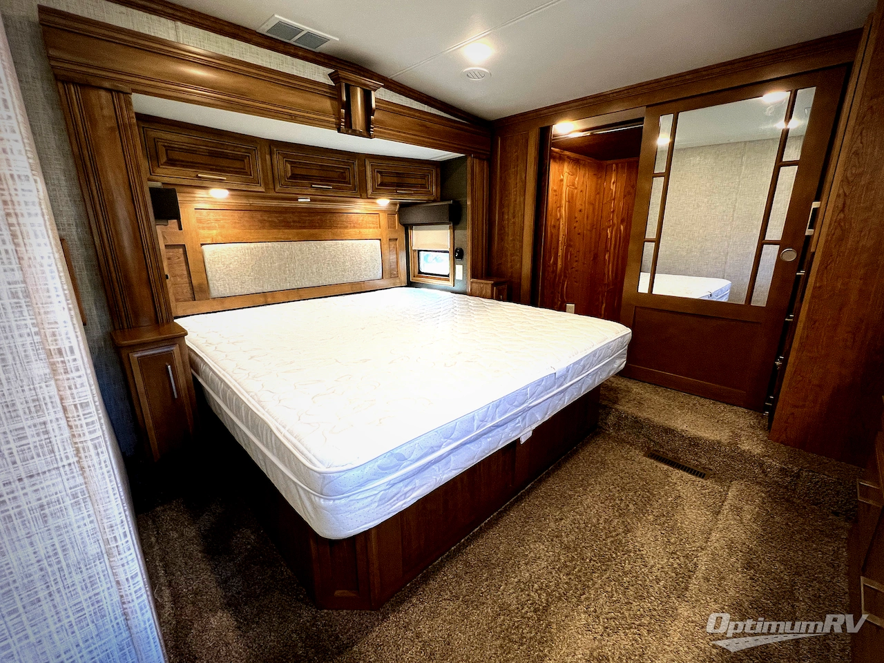 2020 DRV Luxury Suites FullHouse JX450 Photo 19