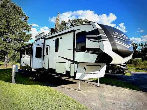 Used 2021 Dutchmen Astoria 3173RLP Featured Photo