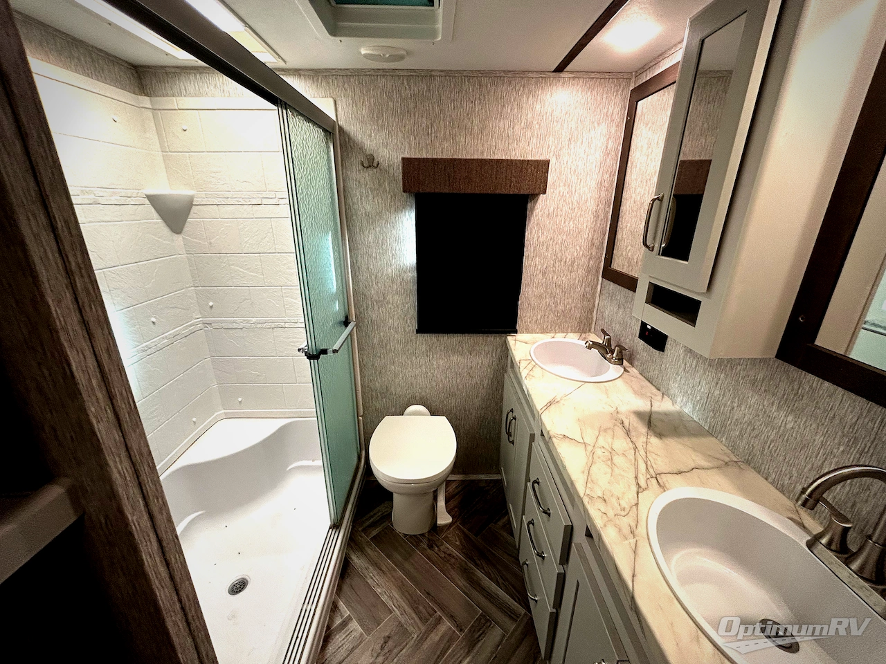 2021 Dutchmen Astoria 3173RLP Photo 12