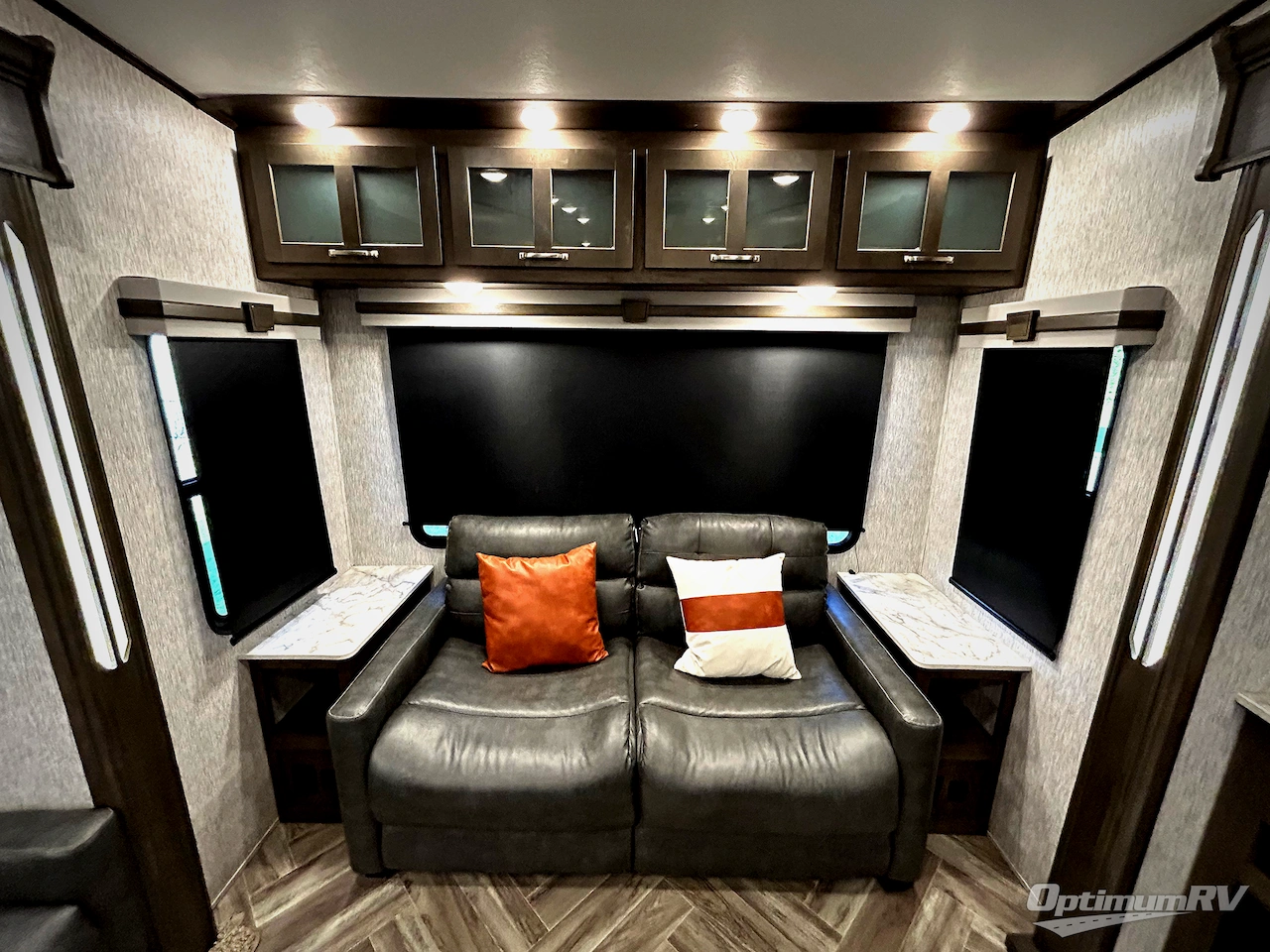 2021 Dutchmen Astoria 3173RLP Photo 20