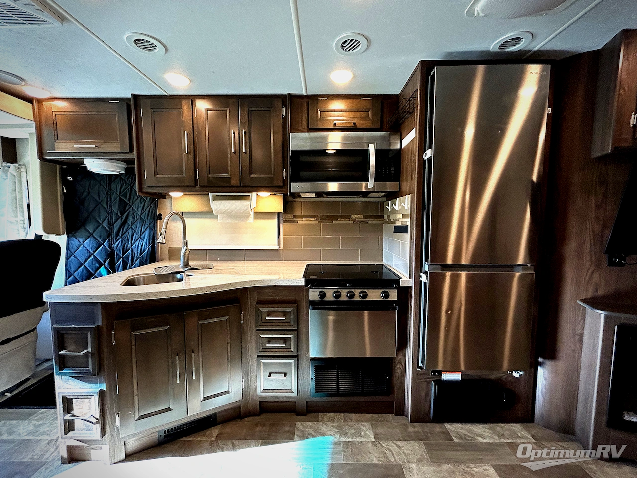 2020 Coachmen Mirada 32SS Photo 5