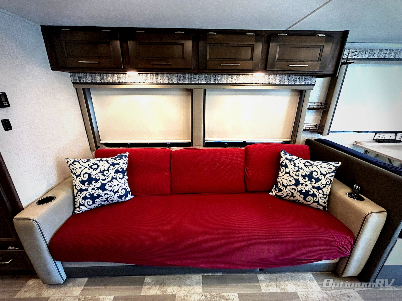 2020 Coachmen Mirada 32SS Photo 11