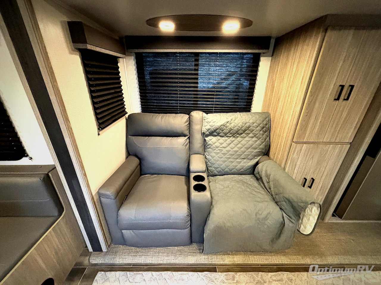 2023 Keystone Passport SL 252RD Photo 14