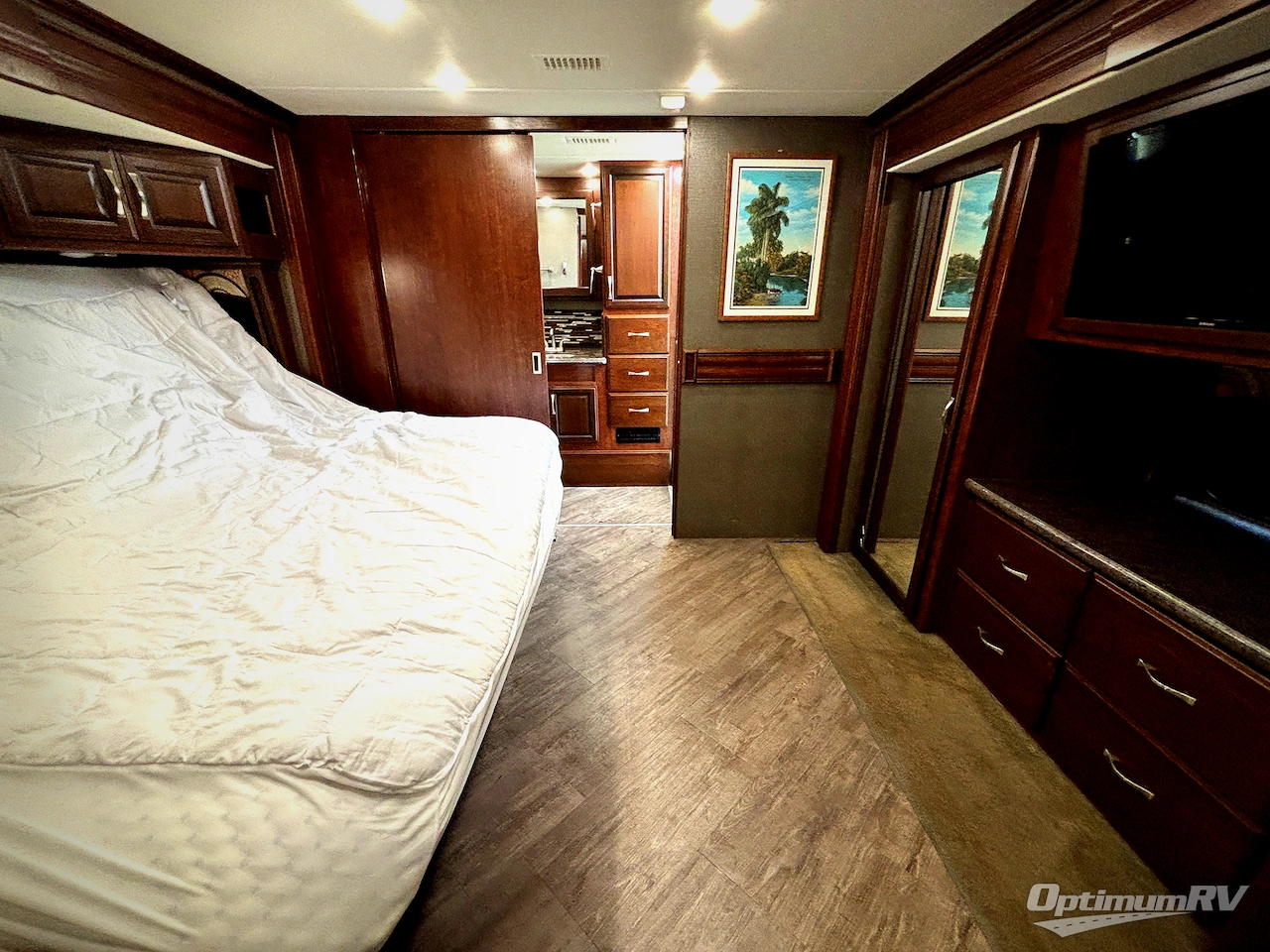 2017 Fleetwood Pace Arrow LXE 38K Photo 18