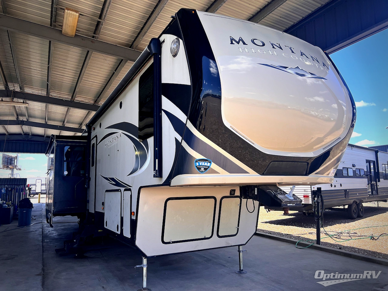 2018 Keystone Montana High Country 345RL Photo 1