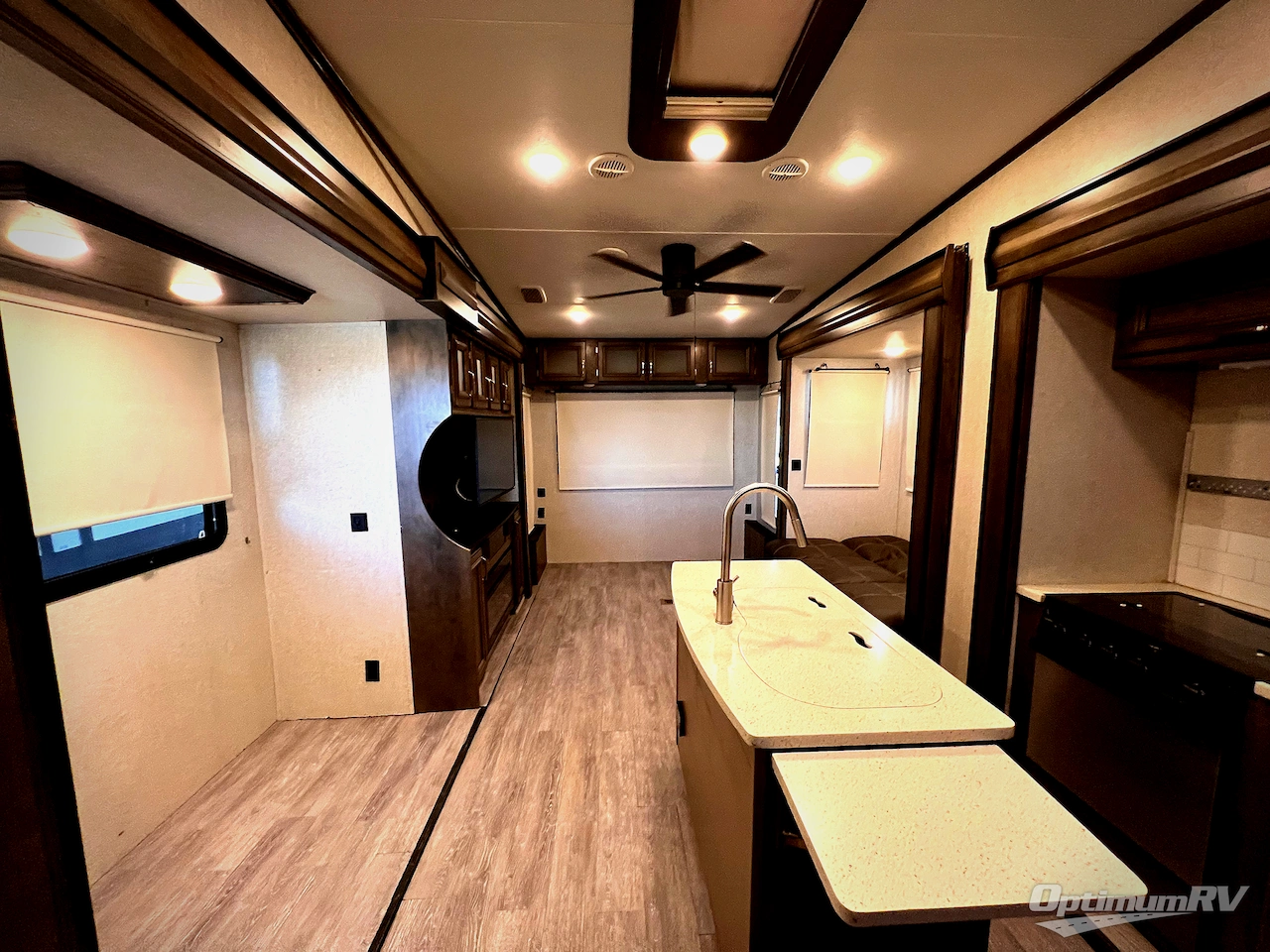 2018 Keystone Montana High Country 345RL Photo 4