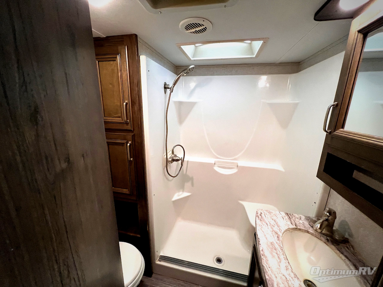2018 Keystone Montana High Country 345RL Photo 14