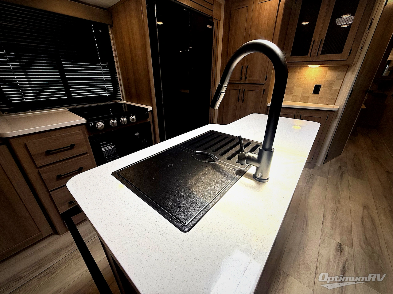 2026 Keystone Coleman Legacy 2950RL Photo 17