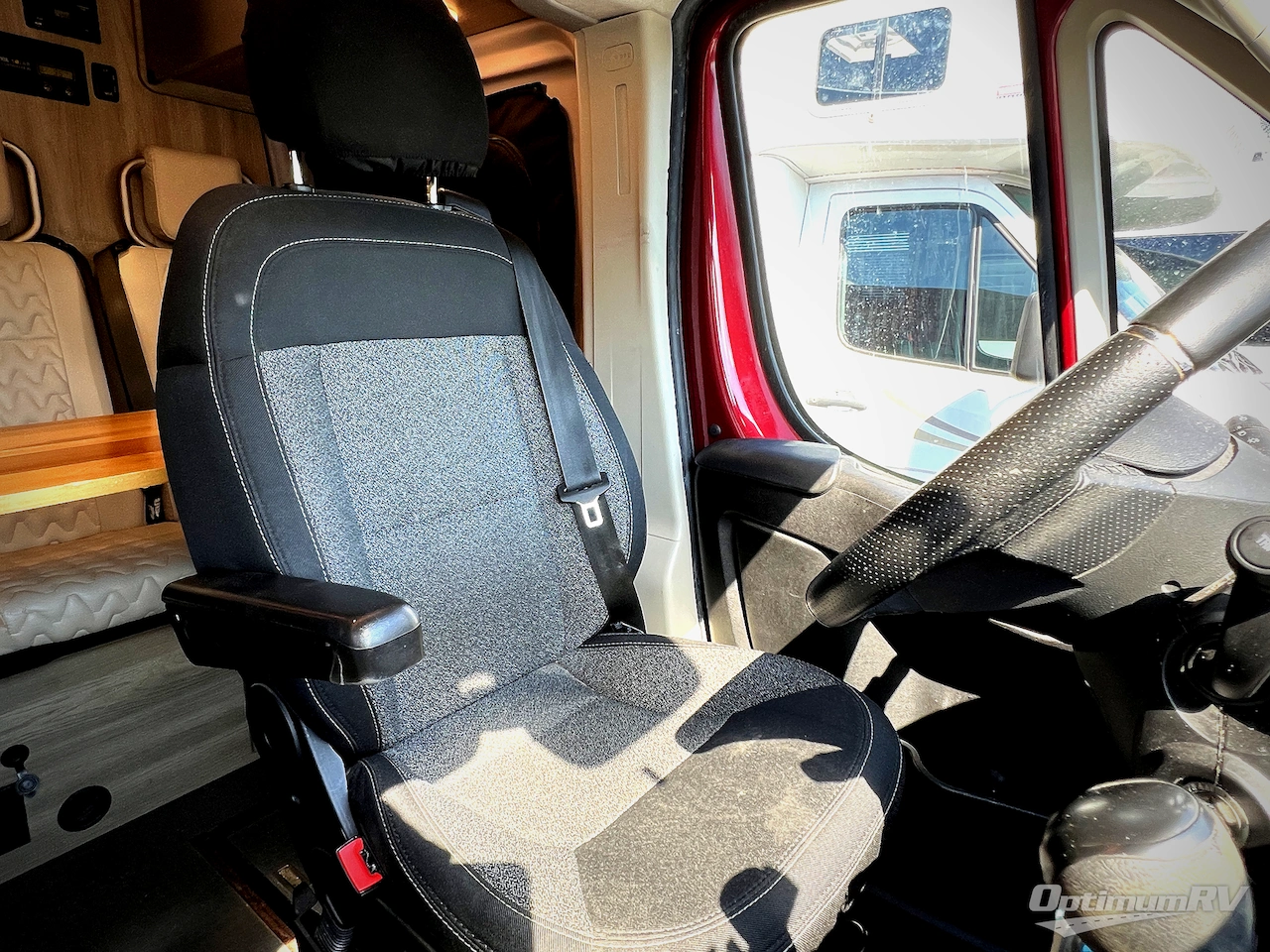2022 Winnebago Solis 59PX Photo 6