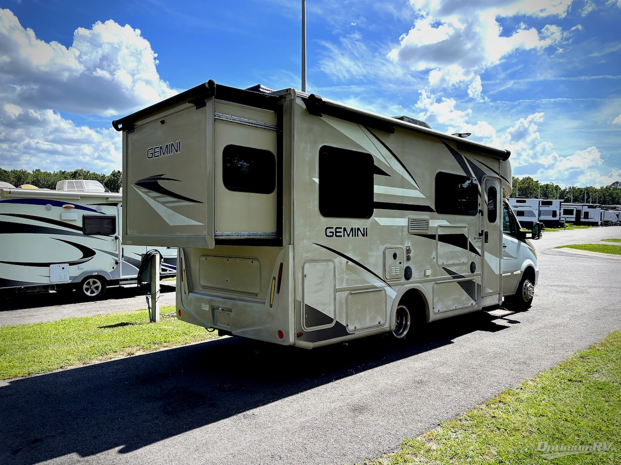 2018 Thor Gemini 24TF Photo 2