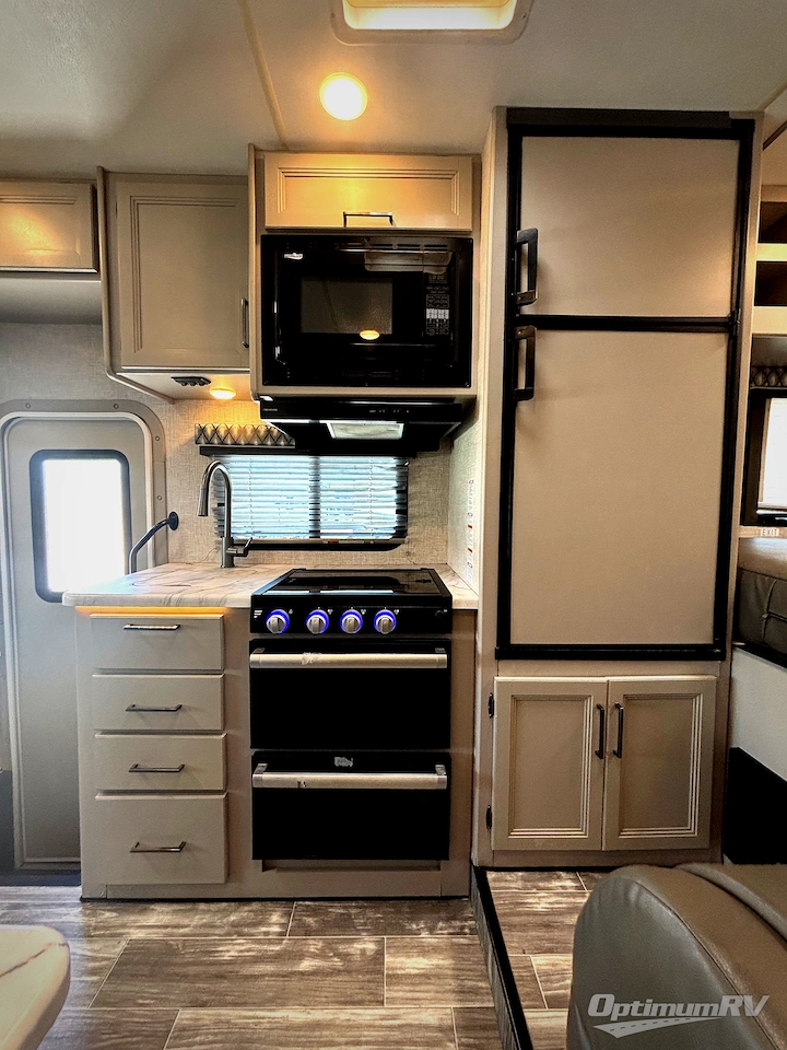2024 Thor Four Winds 22E Photo 12