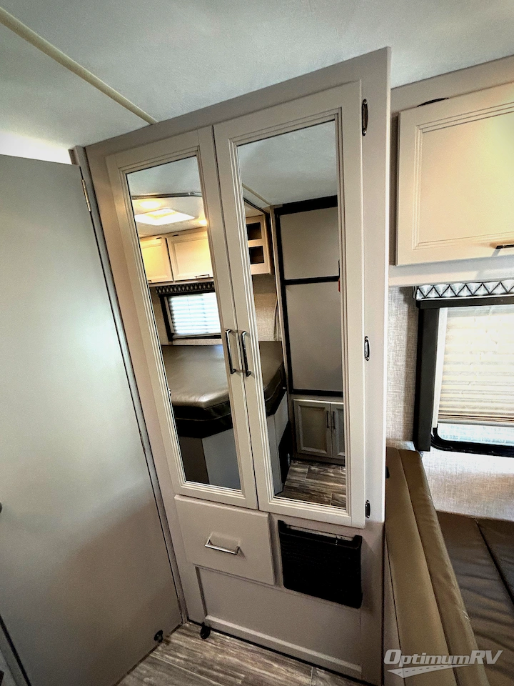 2024 Thor Four Winds 22E Photo 15