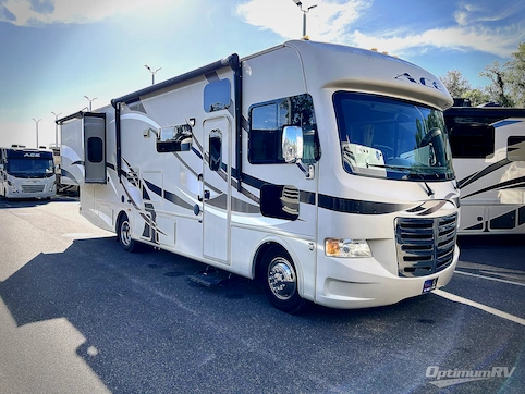Used 2014 Thor ACE 30 1 Featured Photo