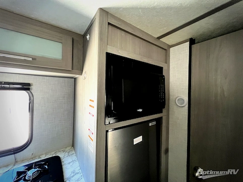 2023 Dutchmen Coleman 17B RV Photo 3