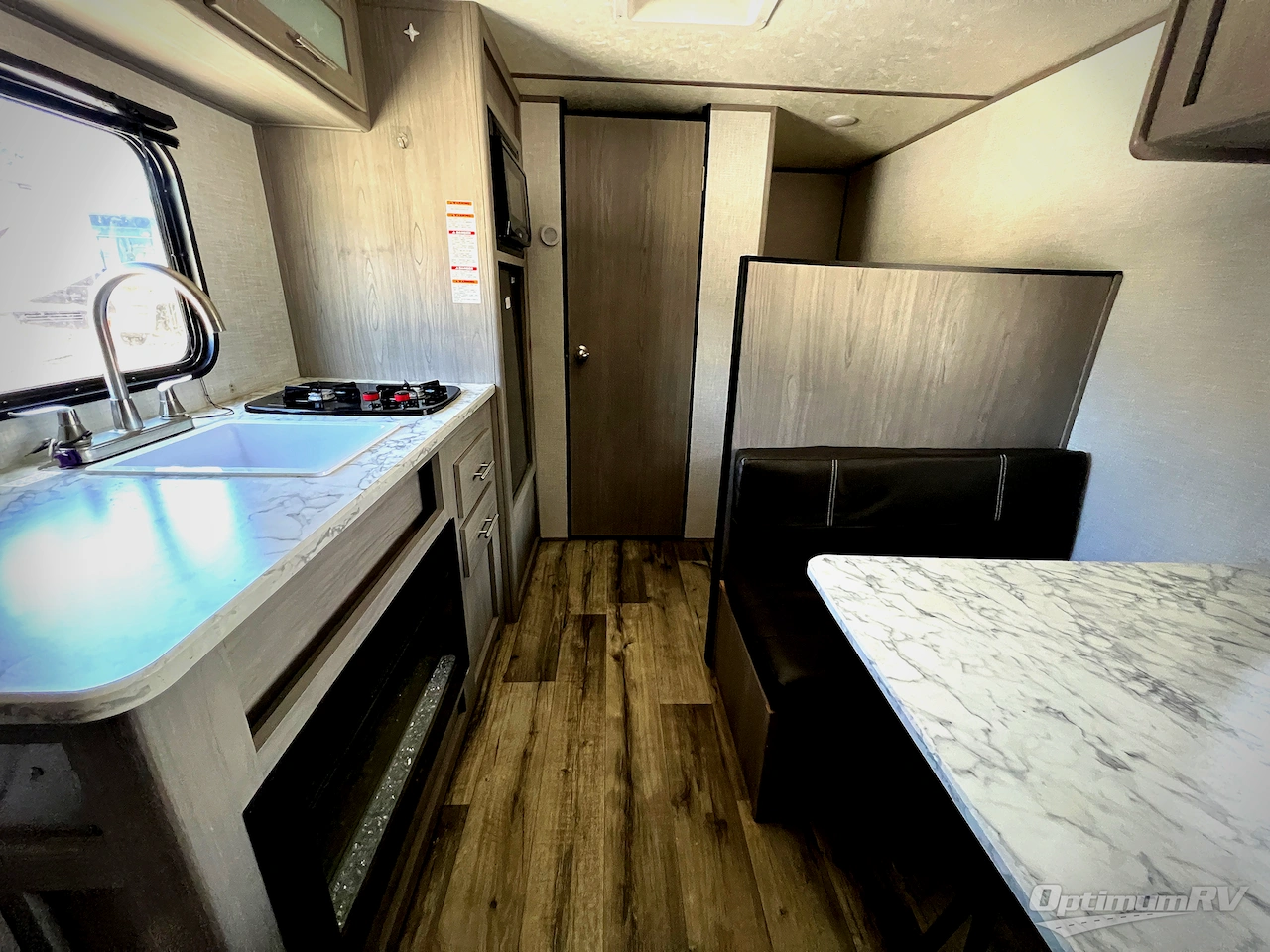 2023 Dutchmen Coleman 17B Photo 4