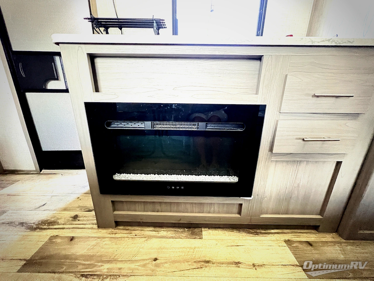 2023 Dutchmen Coleman 17B Photo 7