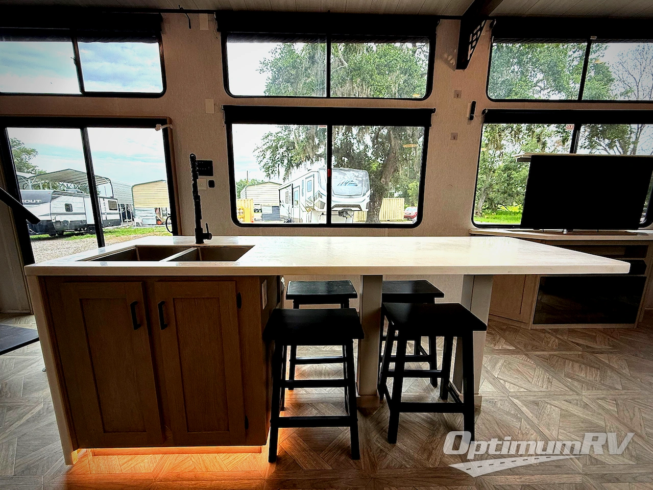 2023 Forest River Salem Grand Villa 42VIEW Photo 8