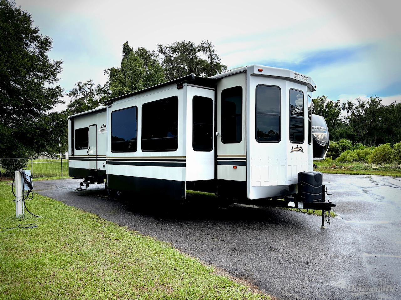2023 Forest River Cedar Creek Cottage 40CCK Photo 1