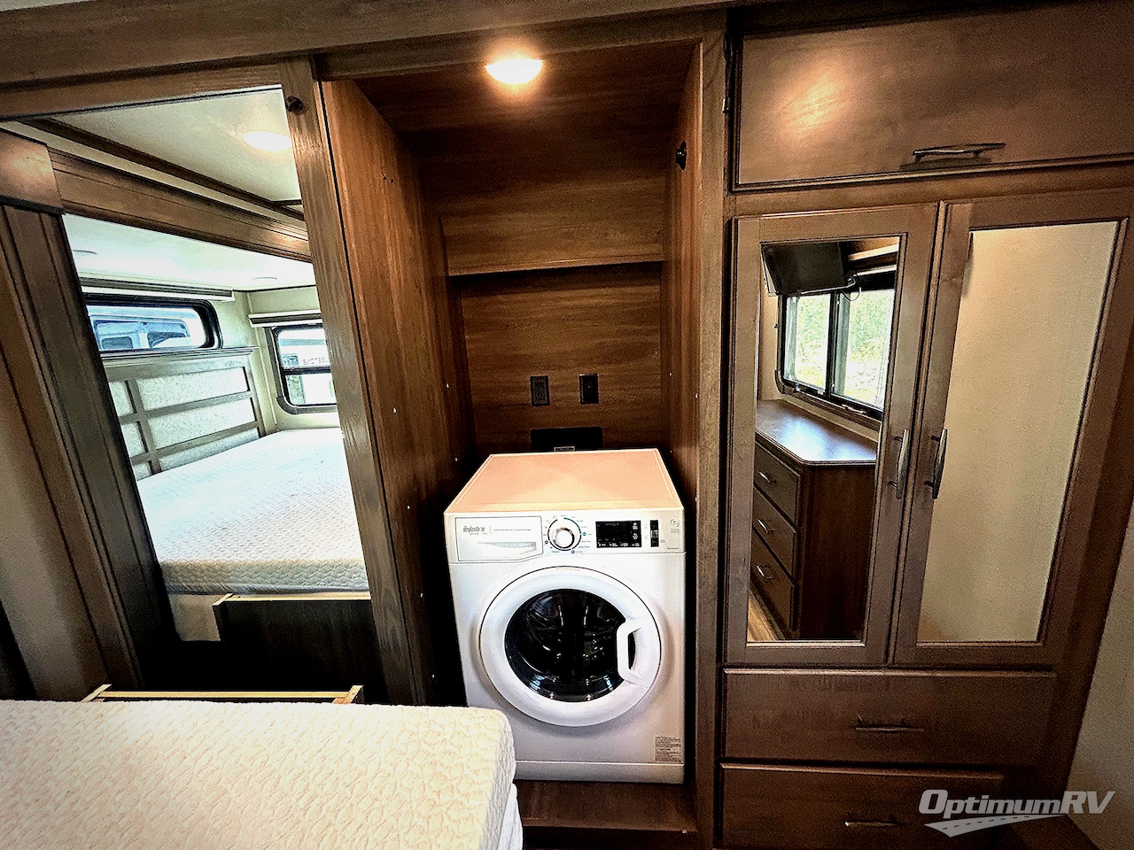 2022 Grand Design Solitude 375RES R Photo 5