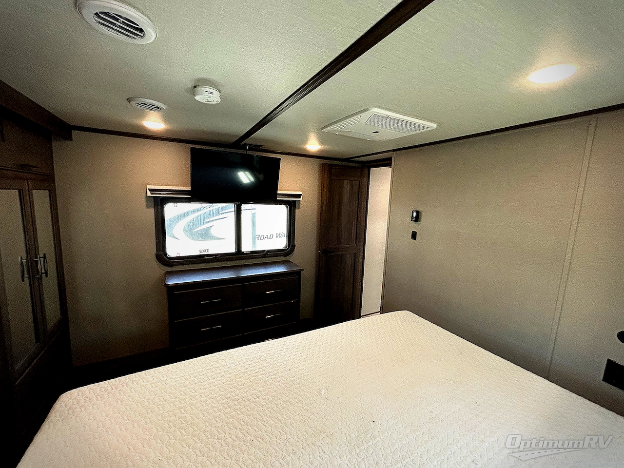 2022 Grand Design Solitude 375RES R Photo 6