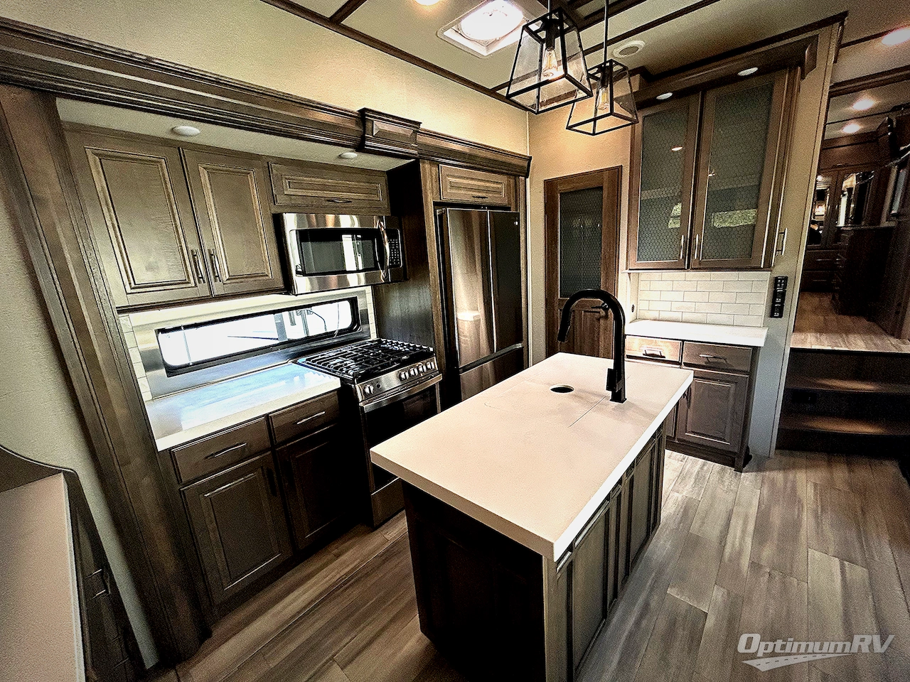 2022 Grand Design Solitude 375RES R Photo 16