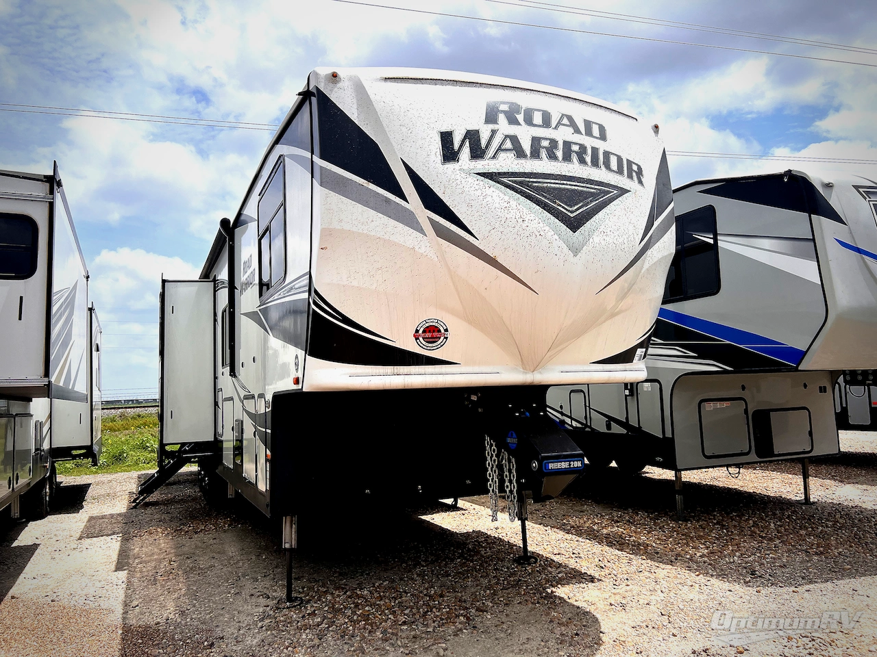 2019 Heartland Road Warrior 430 Photo 1