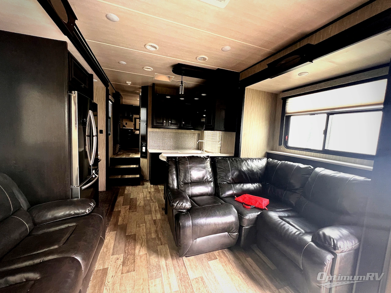 2019 Heartland Road Warrior 430 Photo 5