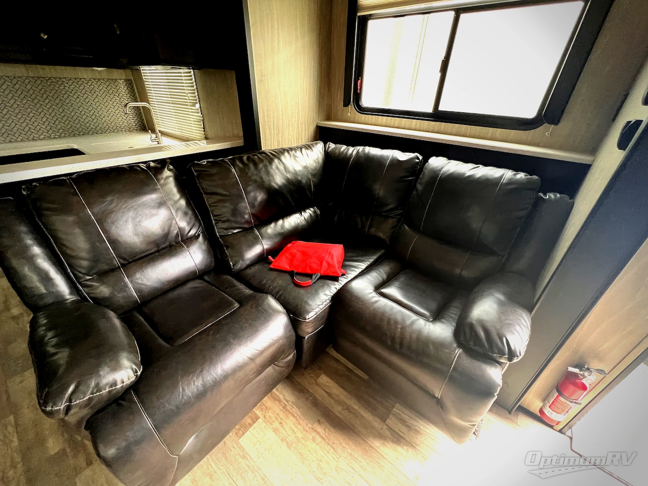 2019 Heartland Road Warrior 430 Photo 12