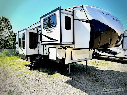 Used 2022 Shasta Phoenix 334FL Featured Photo