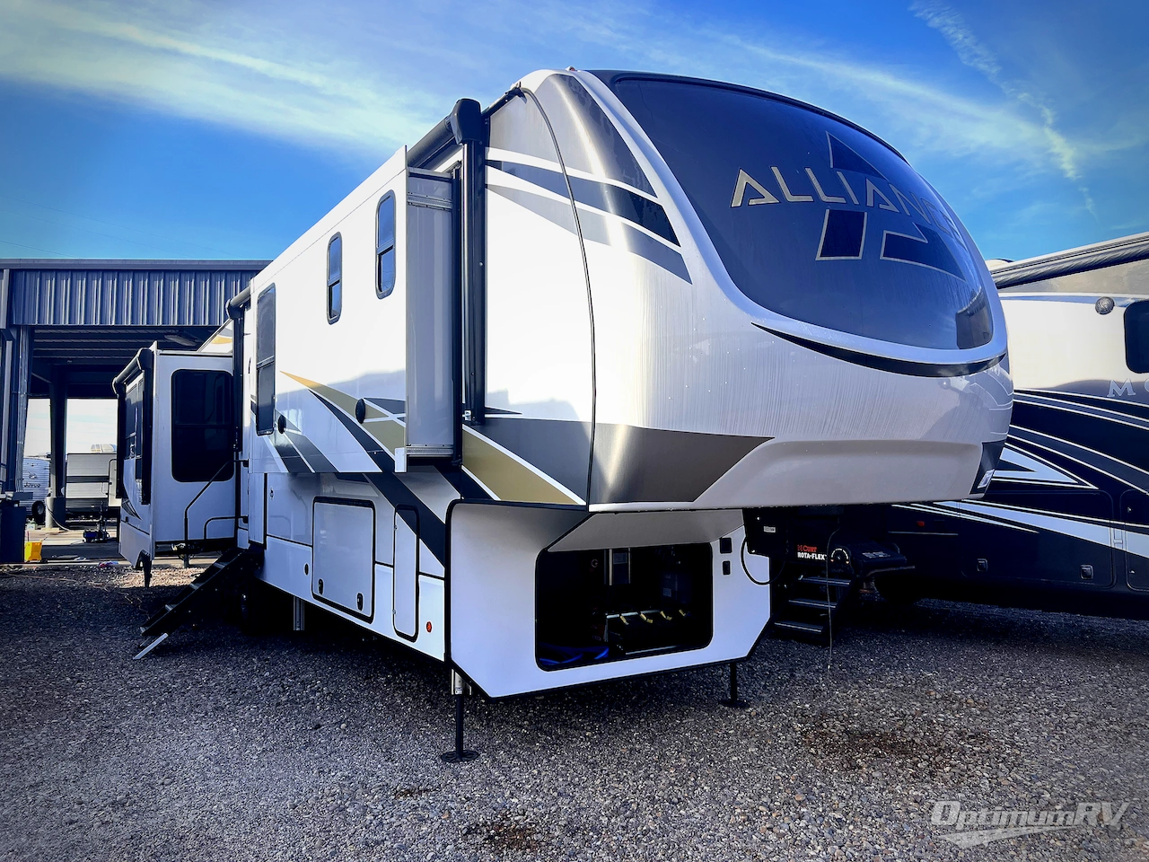 2022 Alliance Paradigm 370FB Photo 1