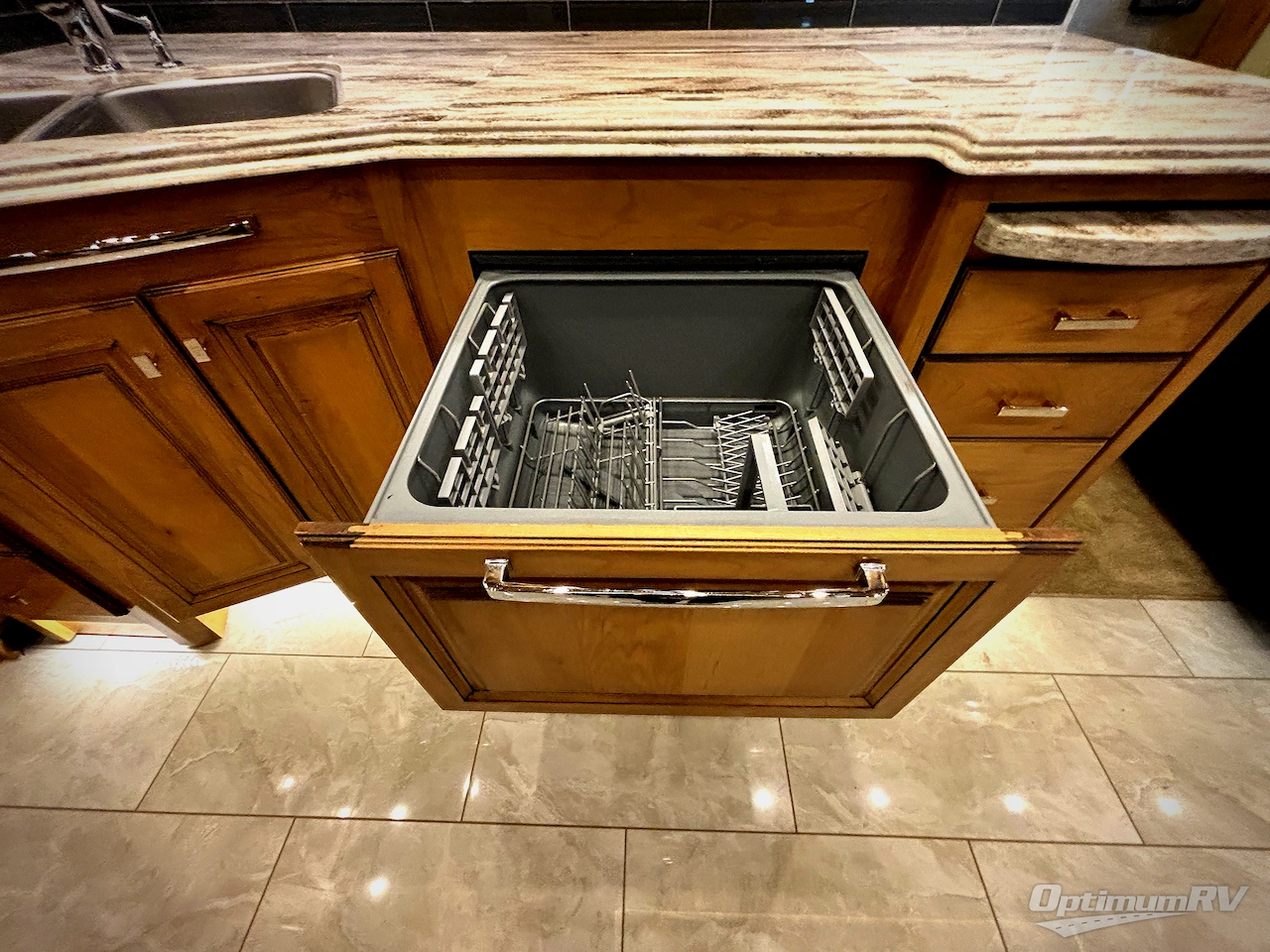 2019 Tiffin Phaeton 44OH Photo 15