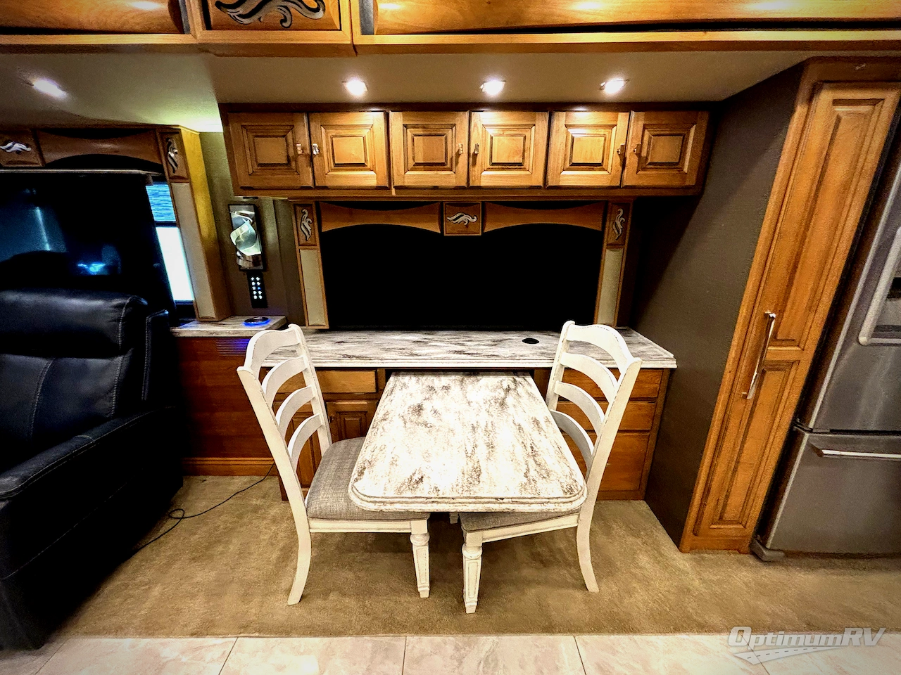 2019 Tiffin Phaeton 44OH Photo 12