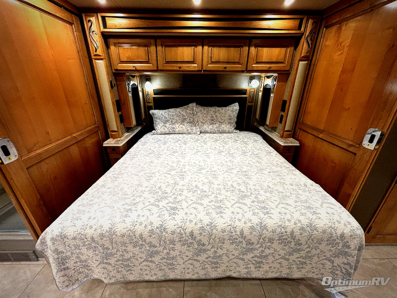 2019 Tiffin Phaeton 44OH Photo 19