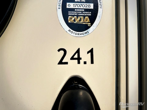 2019 Thor Vegas 24.1 RV Photo 2
