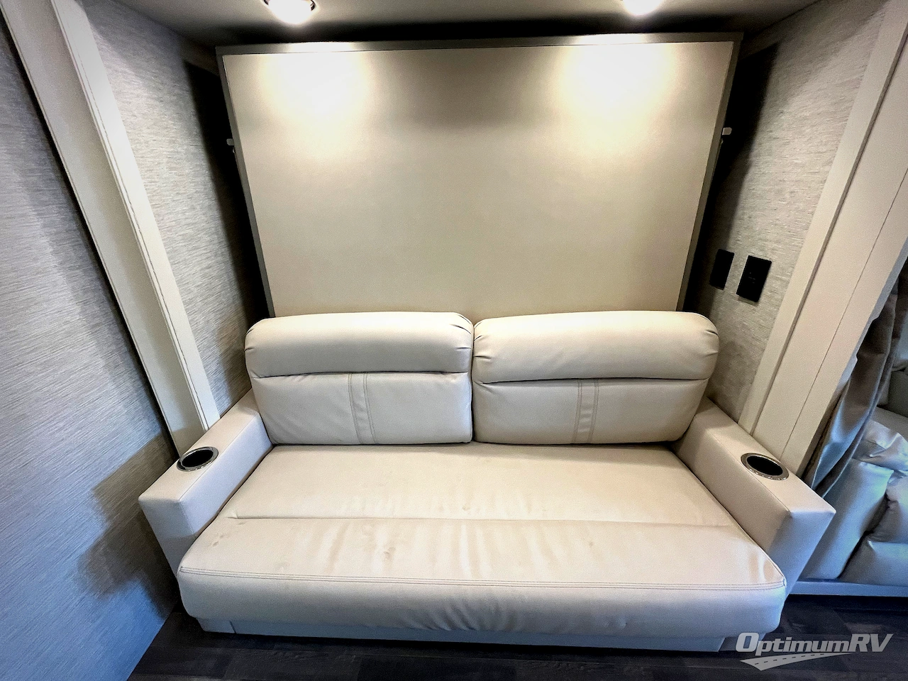 2020 Tiffin Wayfarer 25RW Photo 16